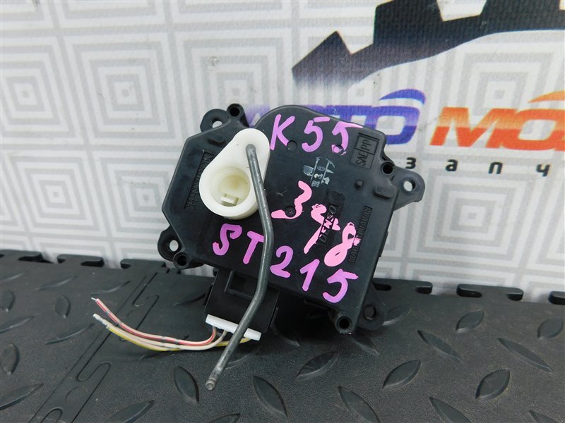 Сервопривод заслонок печки TOYOTA CARINA ST215-6005920 3S-FE 1998 левый (б/у)