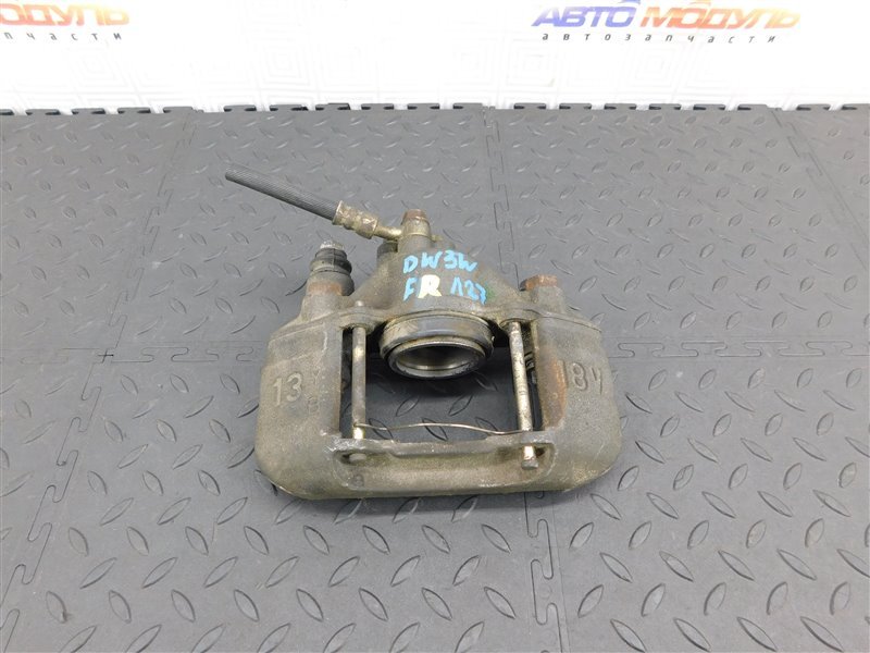 Суппорт MAZDA DEMIO DW3W передний правый (б/у)
