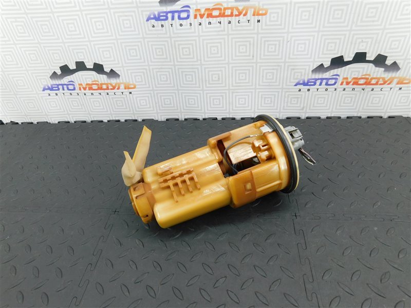 Топливный насос TOYOTA IST NCP60 2NZ-FE (б/у)