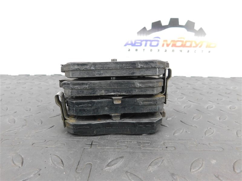 Колодки тормозные NISSAN CEFIRO A33 задние (б/у)