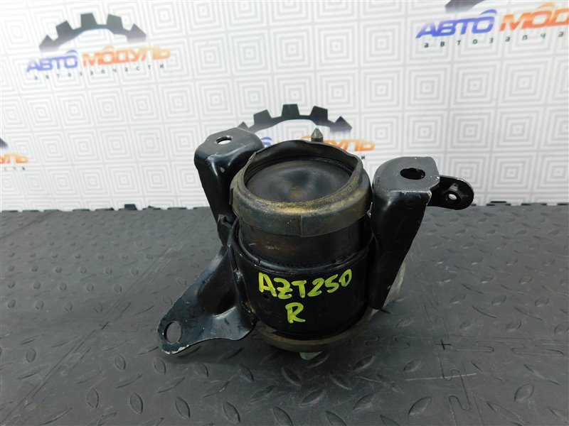 Подушка двигателя TOYOTA AVENSIS AZT250 1AZ-FSE правая (б/у)