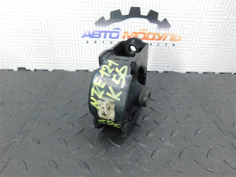 Подушка двигателя TOYOTA COROLLA SPACIO NZE121-3303240 1NZ-FE 2005 передняя (б/у)