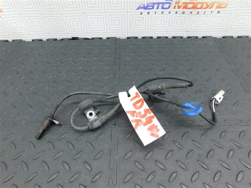Датчик abs SUZUKI ESCUDO TD54W передний правый (б/у)