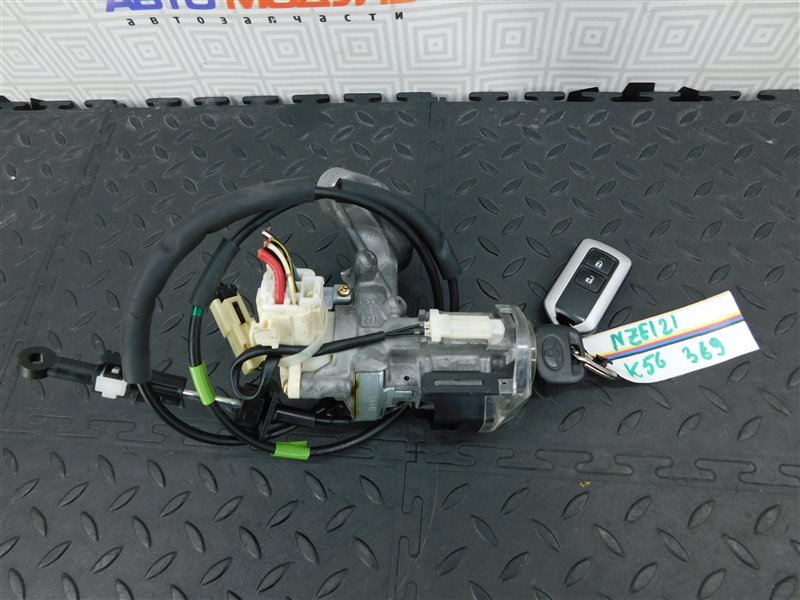 Замок зажигания TOYOTA COROLLA SPACIO NZE121-3303240 1NZ-FE 2005 (б/у)