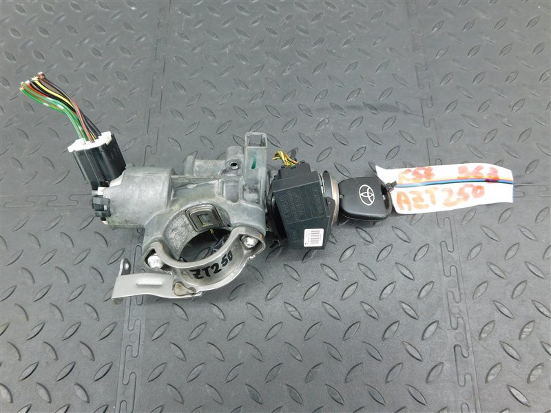 Замок зажигания TOYOTA AVENSIS AZT250-0038192 1AZ-FSE 2006 (б/у)