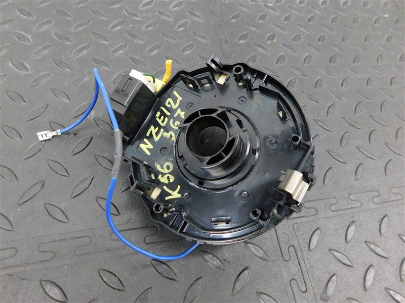 Шлейф-лента air bag TOYOTA COROLLA NZE121-3127463 1NZ-FE 2002 (б/у)