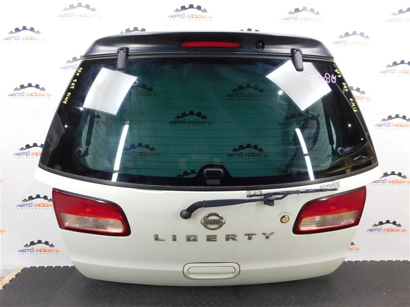 Дверь 5-я NISSAN LIBERTY RM12-135776 QR20-DE 2004 задняя (б/у)