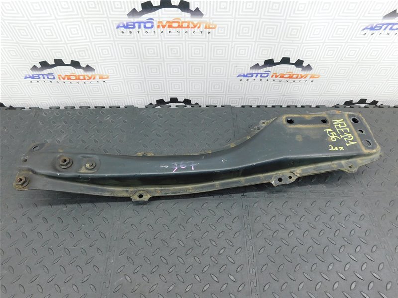 Балка продольная TOYOTA COROLLA NZE121-3127463 1NZ-FE 2002 передняя (б/у)