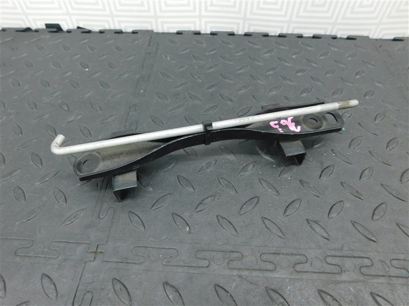 Крепление аккумулятора TOYOTA PREMIO AZT240-5006739 1AZ-FSE 2005 (б/у)