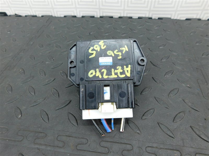 Реостат печки TOYOTA PREMIO AZT240-5006739 1AZ-FSE 2005 (б/у)