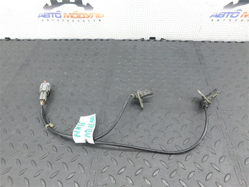 Датчик abs NISSAN STAGEA NM35 VQ25-DET задний (б/у)