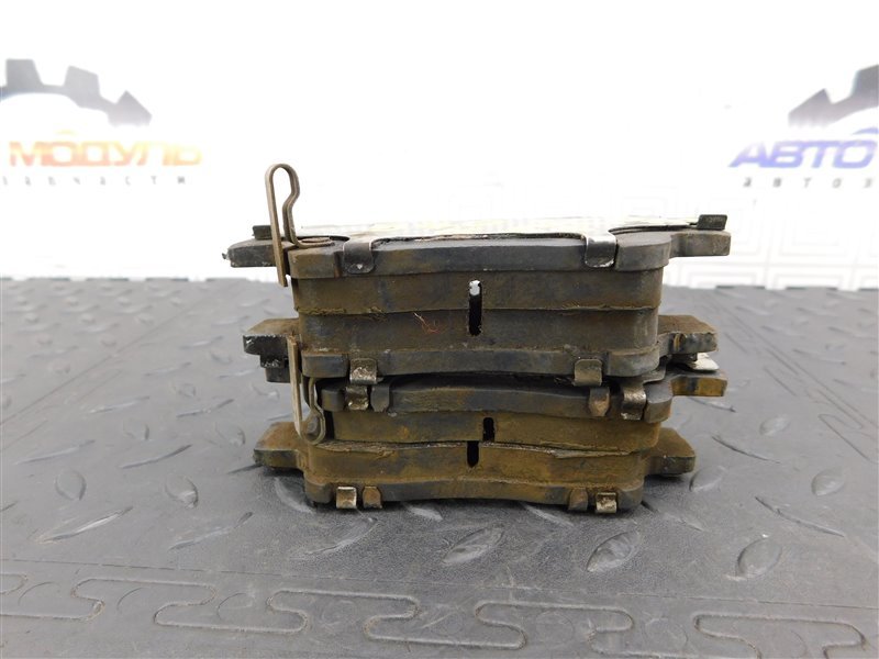 Колодки тормозные TOYOTA VITZ SCP10-3247238 1SZ-FE 2001 передние (б/у)