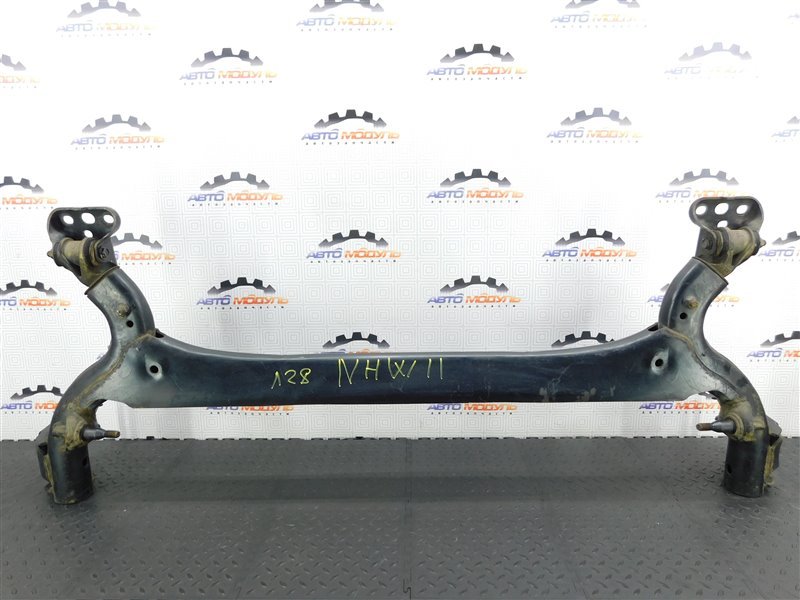 Балка подвески TOYOTA PRIUS NHW11 задняя (б/у)