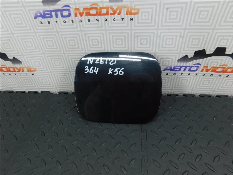 Лючок бензобака TOYOTA ALLEX NZE121-0342255 1NZ-FE 2005 (б/у)