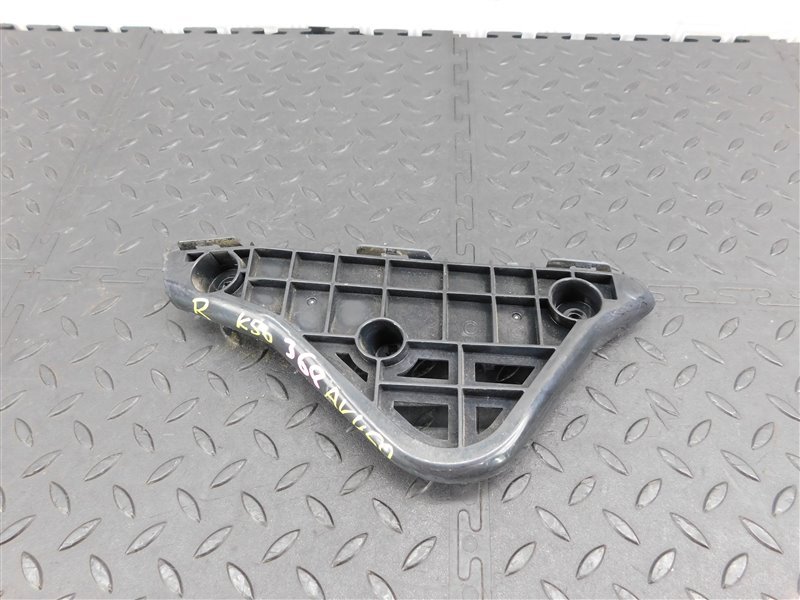 Крепление бампера TOYOTA CAMRY AVV50-1016705 2AR-FXE 2012 переднее правое (б/у)