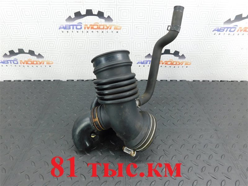 Патрубок воздушн.фильтра NISSAN LIBERTY RM12-135776 QR20-DE 2004 (б/у)