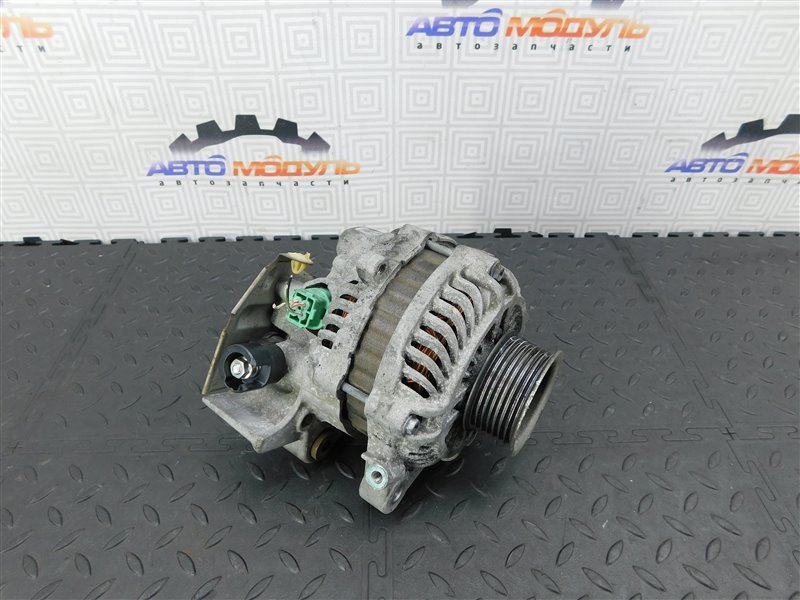 Генератор HONDA STREAM RN6 R18A (б/у)