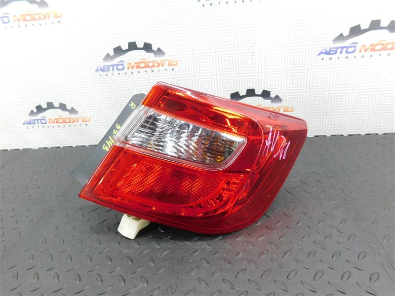 Стоп TOYOTA CAMRY AVV50-1016705 2AR-FXE 2012 задний правый (б/у)