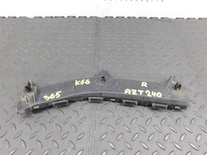 Крепление бампера TOYOTA PREMIO AZT240-5006739 1AZ-FSE 2005 заднее правое (б/у)