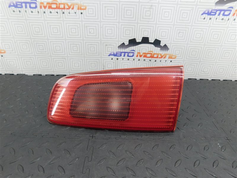 Стоп-вставка MAZDA DEMIO DY5W-107739 ZY-VE 2002 задняя правая (б/у)