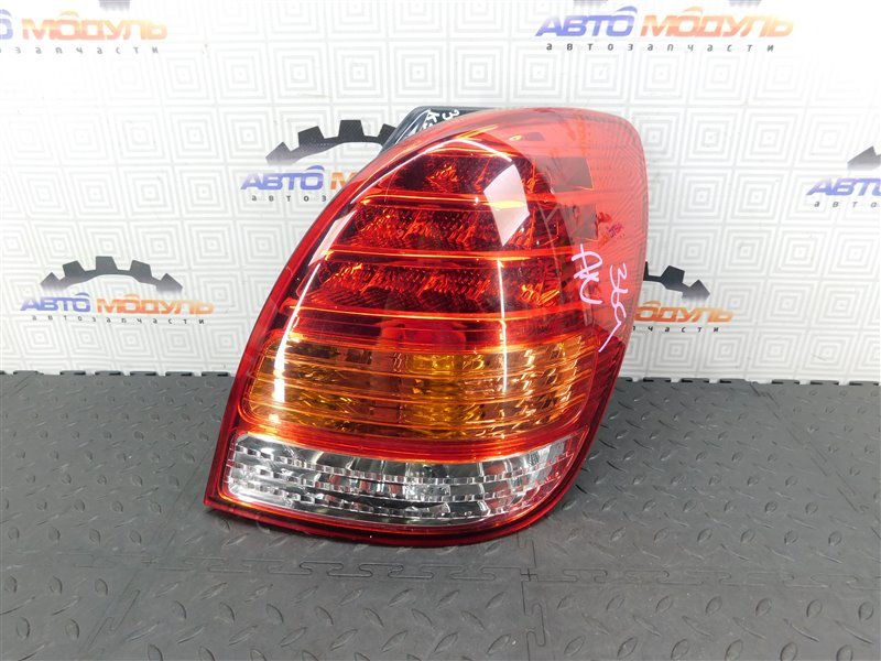 Стоп TOYOTA COROLLA SPACIO NZE121-3303240 1NZ-FE 2005 задний правый (б/у)