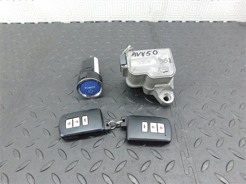 Кнопка старта TOYOTA CAMRY AVV50-1016705 2AR-FXE 2012 (б/у)