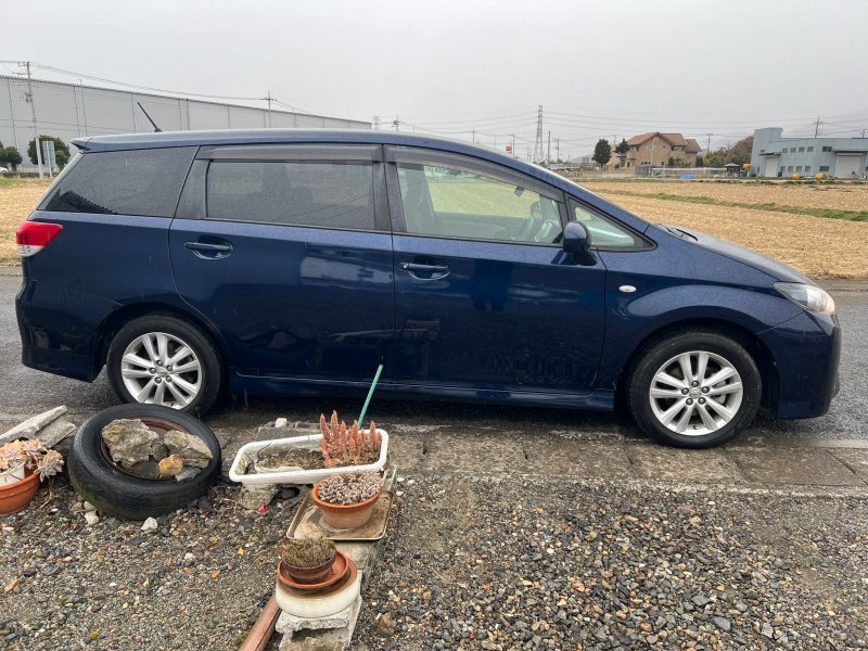 Автомобиль TOYOTA WISH ZGE20-0102001 2ZR-FAE 2011 года в разбор