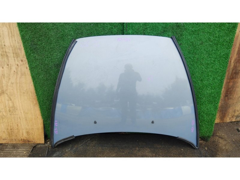 Капот VOLVO C30 2007 MK38 контрактная