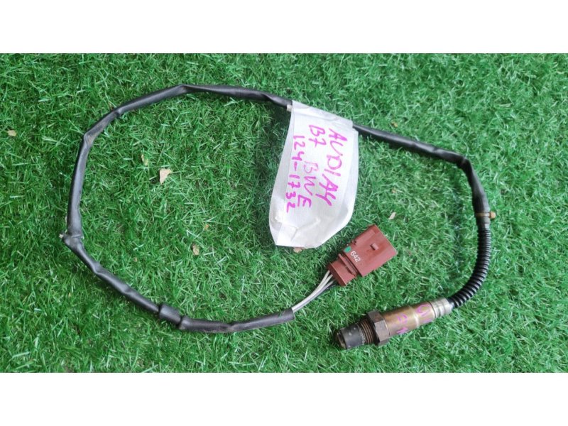 Лямбда-зонд AUDI A4 B7 BWE 0258006785 контрактная