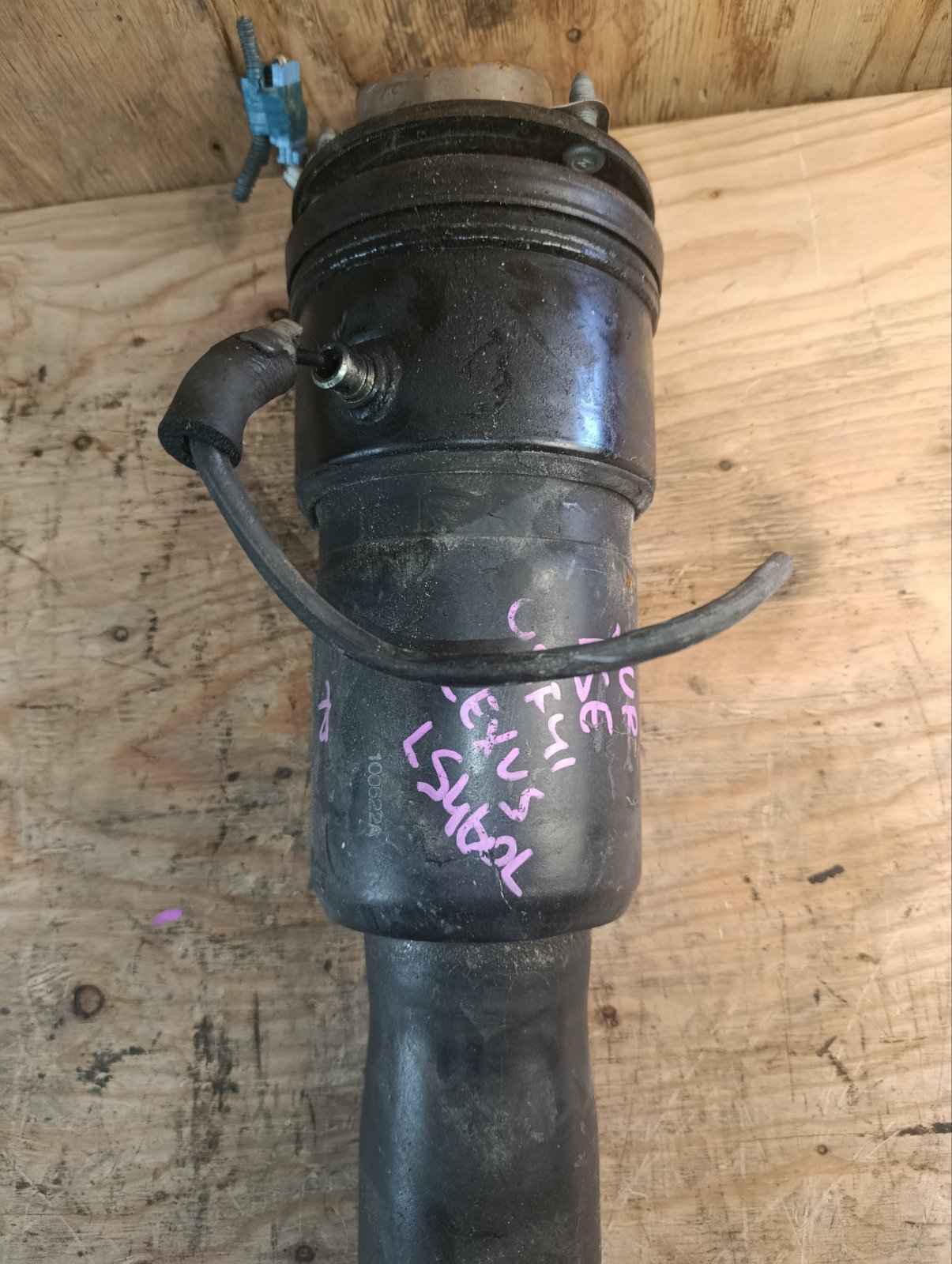Стойка задняя левая LS460L USF41 1UR-FSE