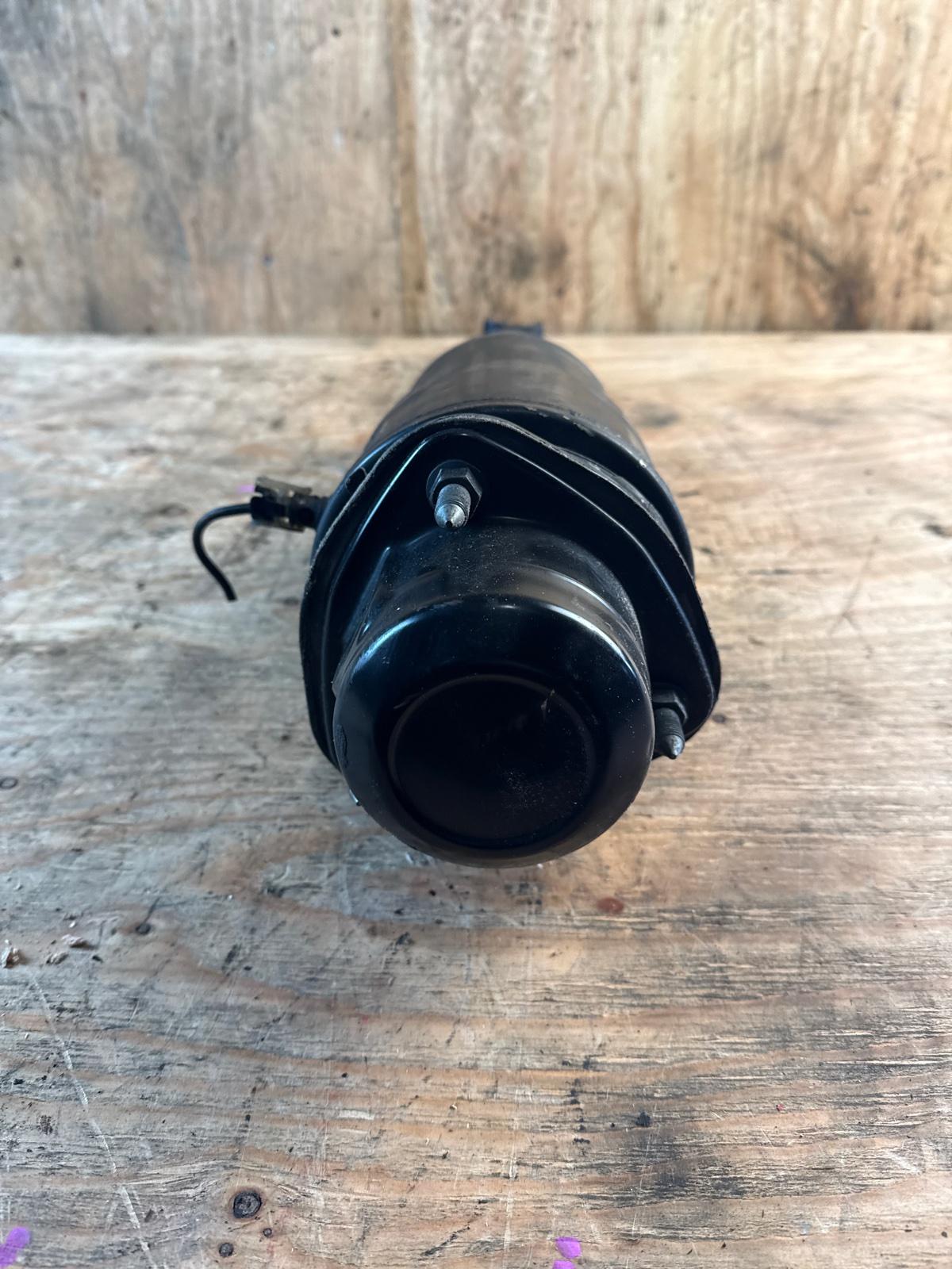 Стойка передняя правая LS460L USF41 1UR-FSE
