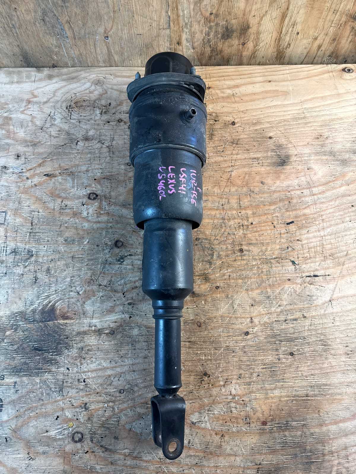Запчасть стойка передняя левая LEXUS LS460L USF41 1UR-FSE 4802050290 контрактная Стойка передняя левая LEXUS LS460L USF41 1UR-FSE 4802050290 контрактная