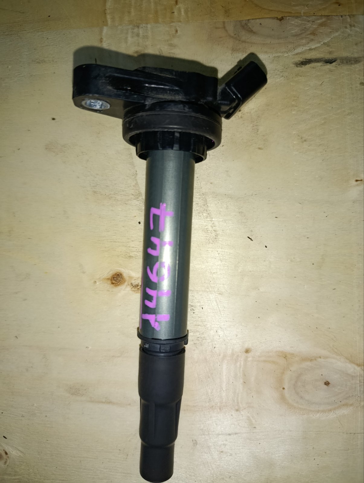 Катушка зажигания TOYOTA VOXY ZRR80 9091902258 контрактная
