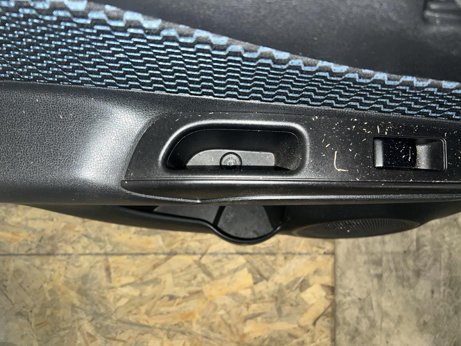 Дверь левая задняя для NISSAN NOTE E12 8 ракурс Дверь левая задняя для NISSAN NOTE E12 8 ракурс