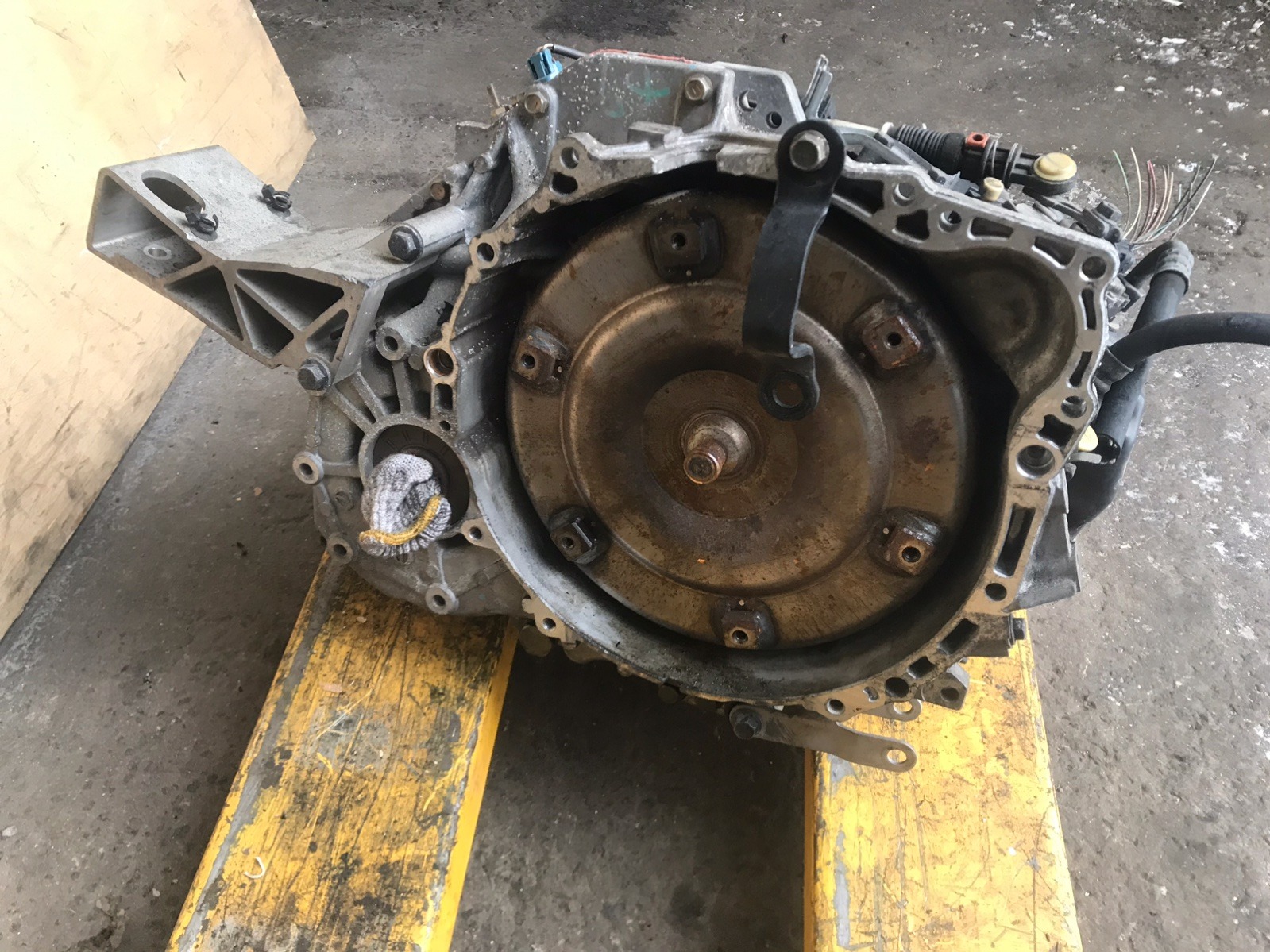 Акпп Volvo S60 2000 (б/у) Акпп Volvo S60 2000 (б/у)