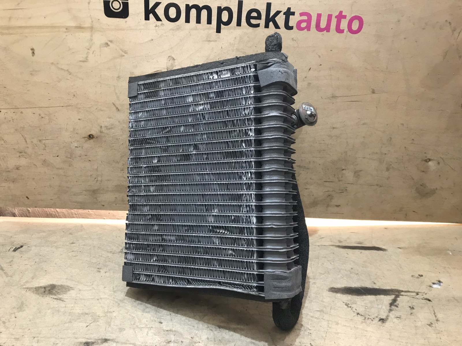 Радиатор кондиционера Astra 2004-2007 H