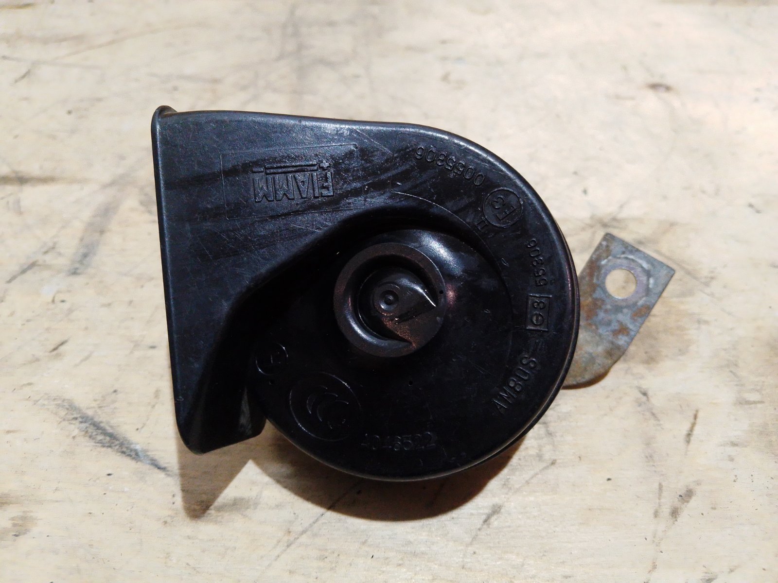 Сигнал звуковой Opel Astra 2004-2015 H A046522 Б/У