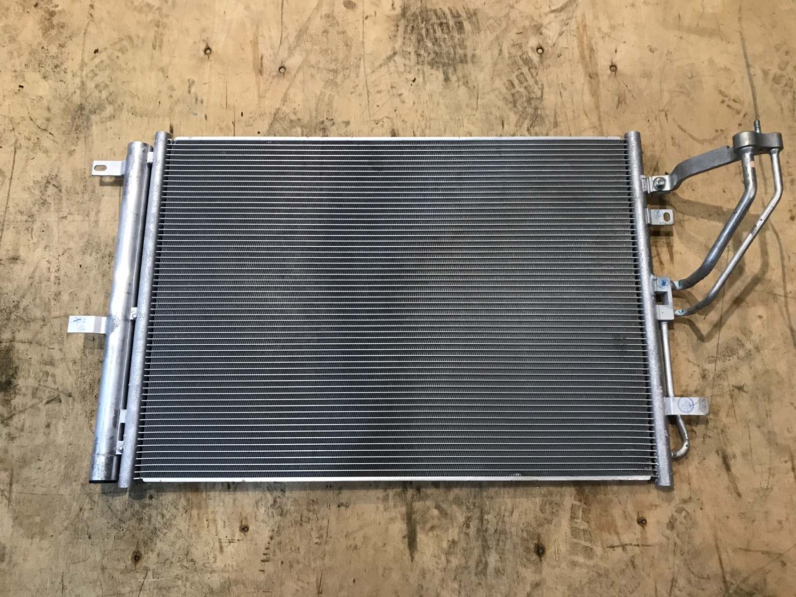 Запчасть радиатор кондиционера Changan CS35Plus 2021-2024 1 S111F280104-0700 Б/У Радиатор кондиционера Changan CS35Plus 2021-2024 1 S111F280104-0700 Б/У