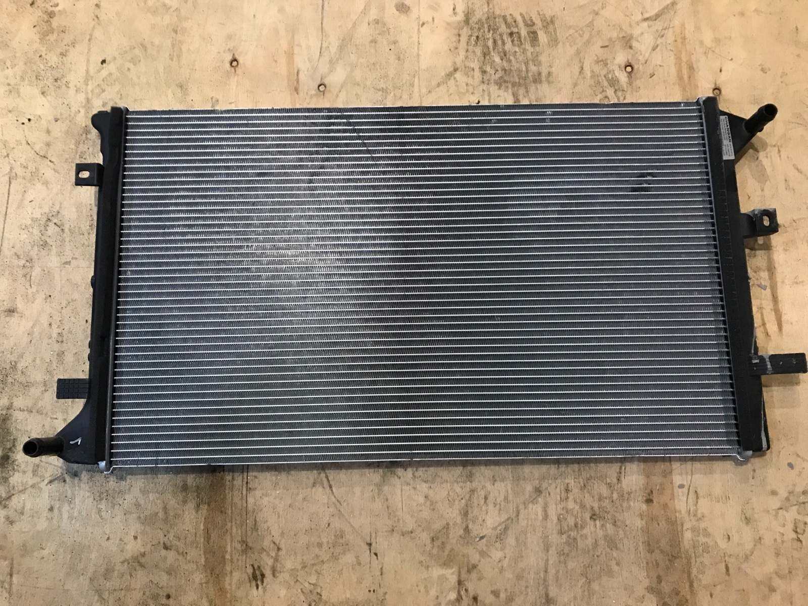 Радиатор дополнительный CS35Plus 2021-2024 1