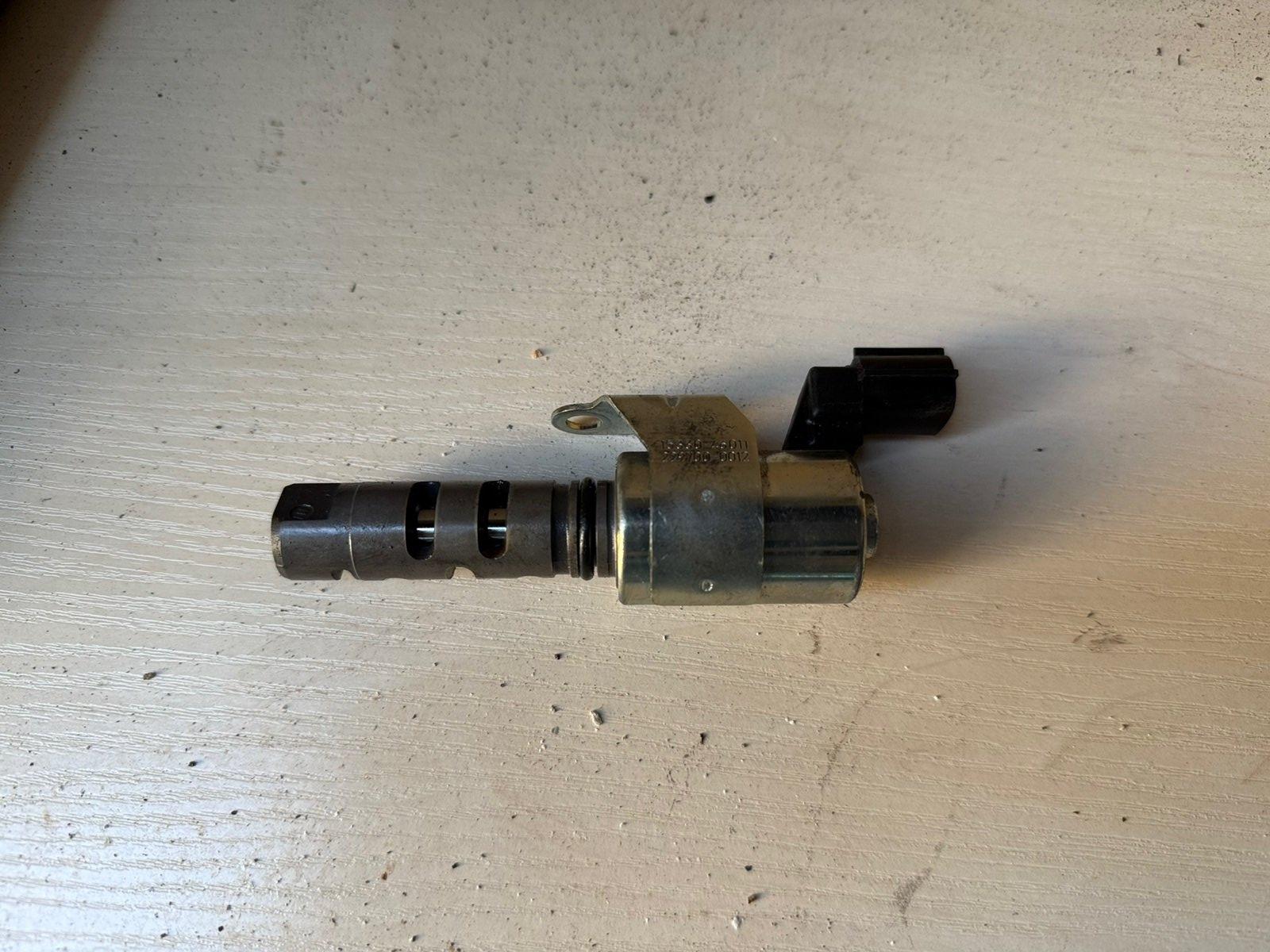 Клапан Toyota Mark II 1996-2000 JZX100 1JZ-GE 15330-46011 Б/У