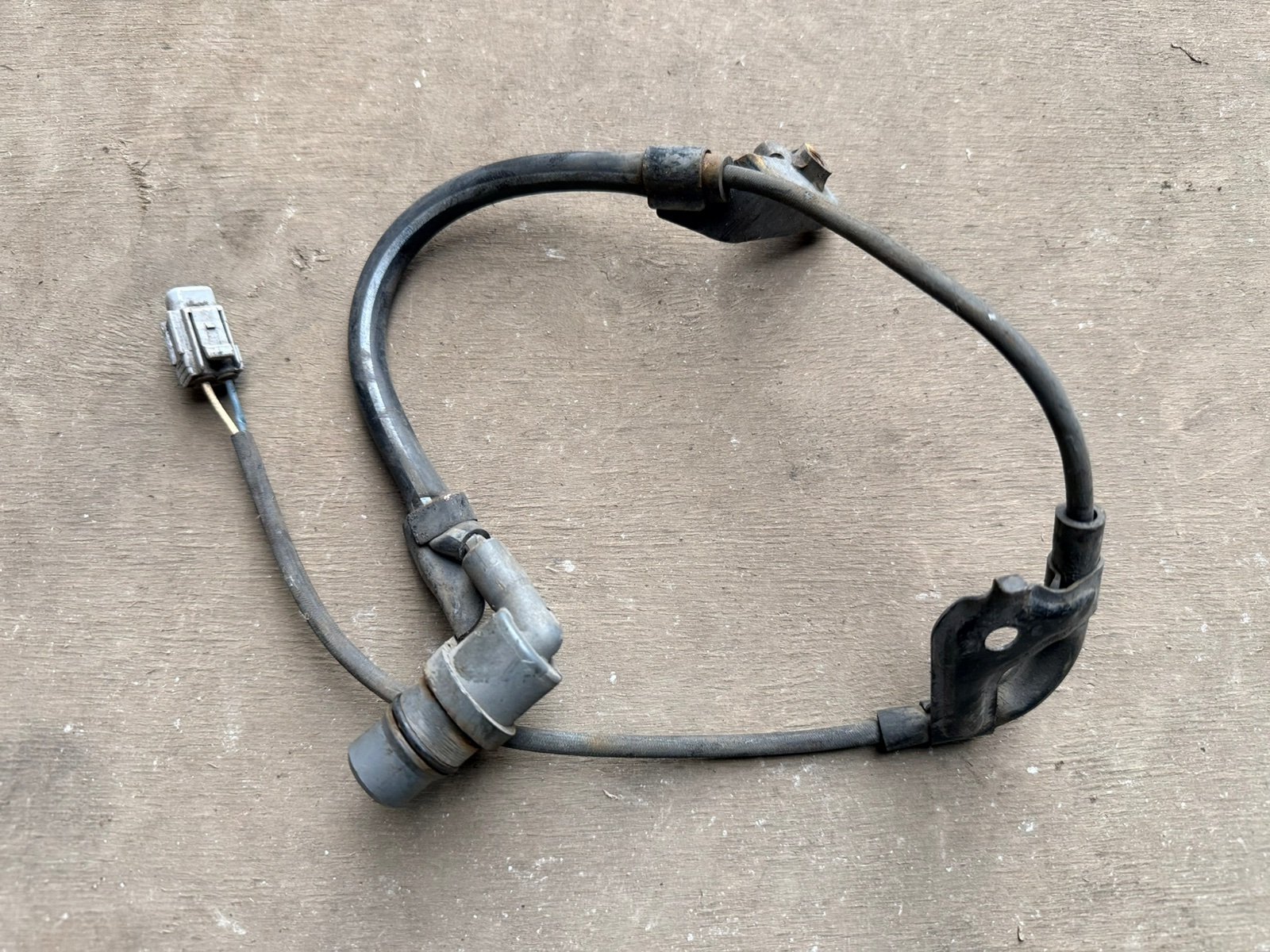 Датчик ABS передний левый Toyota Mark II 1996-2000 GX100 8954622020 Б/У
