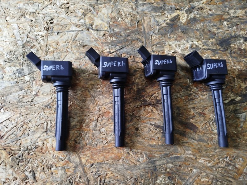 Катушка зажигания SKODA SUPERB 2017 3V3 CHHB 06J905110K контрактная