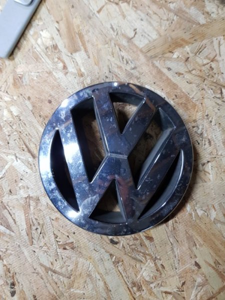 Эмблема Volkswagen Touareg 7LA AXQ 2002 (б/у)