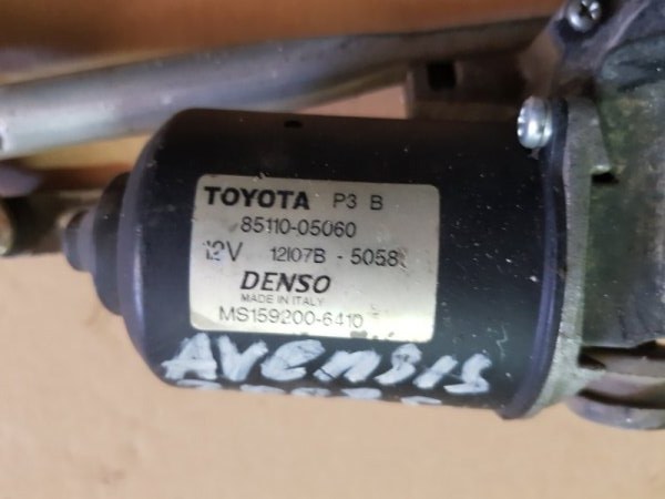 Мотор стеклоочистителя Toyota Avensis (T250) T250 1ZZFE 2003 (б/у)