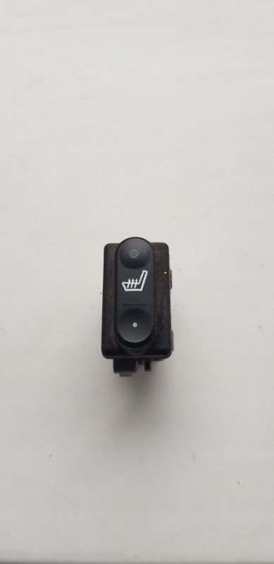 Кнопка подогрева сидения Nissan Qashqai (J10) J10 HR16DE 2012 правая (б/у)