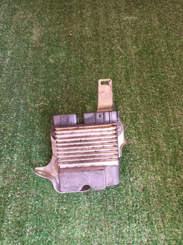 Блок управления форсунками Toyota Isis 2005 ANM10 1AZFSE 8987128010 контрактная