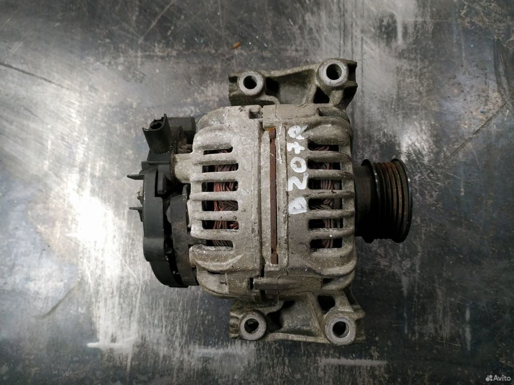 Генератор 9-3 2002-2012 YS3F B207R Генератор 9-3 2002-2012 YS3F B207R