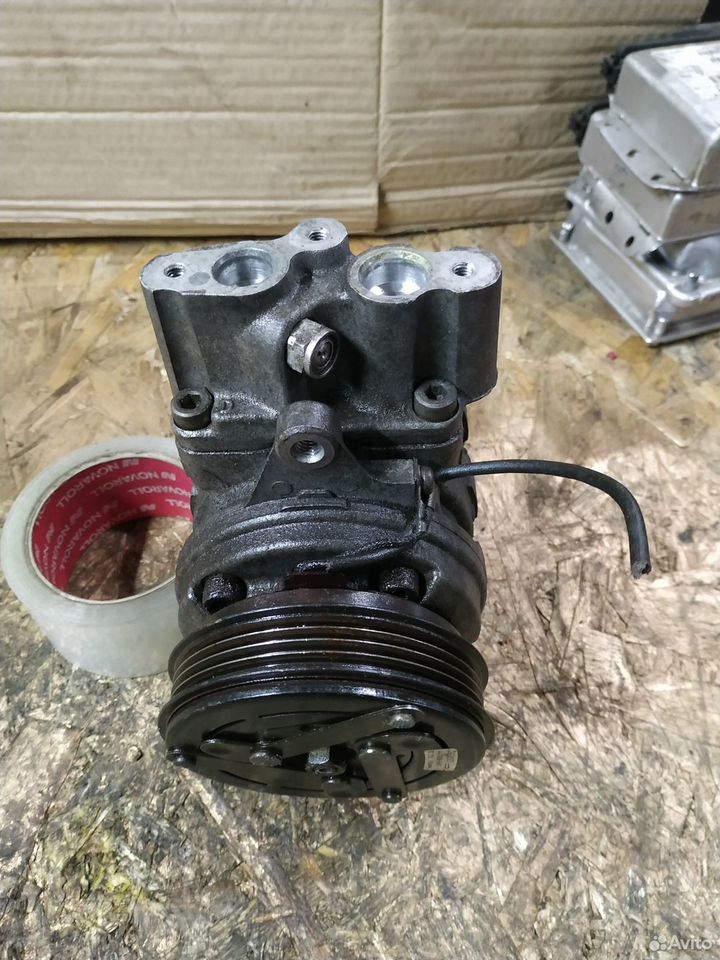 Компрессор кондиционера Daihatsu Pyzar 1996-2001 G303 HE 4472008803 контрактная