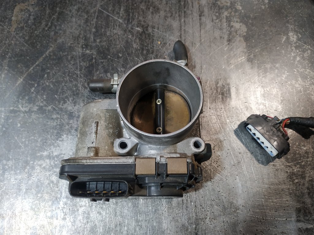 Дроссельная заслонка Subaru Legacy 2003-2009 BP5 EJ204 16112AA030 контрактная