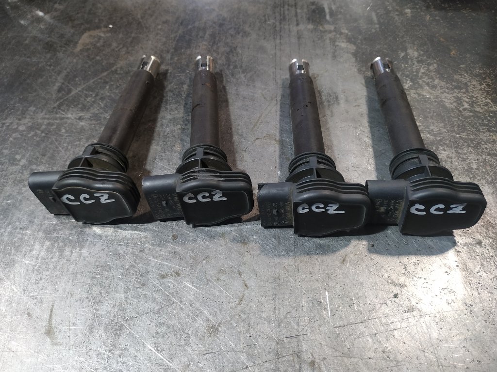 Запчасть катушка зажигания Volkswagen Tiguan 2006-2017 5N1 CCZB 06H905115 контрактная Катушка зажигания Volkswagen Tiguan 2006-2017 5N1 CCZB 06H905115 контрактная